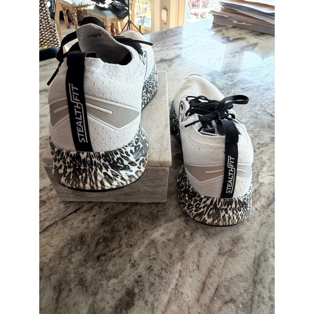 Brooks Levitate StealthFit Running Shoes White Leopard Print Women’s Size 8.5 - Picture 5 of 10
